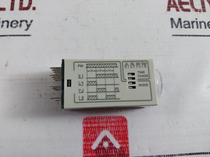 Omron H3Yn-4 Timer Relay 0.1S-10Min 50/60Hz