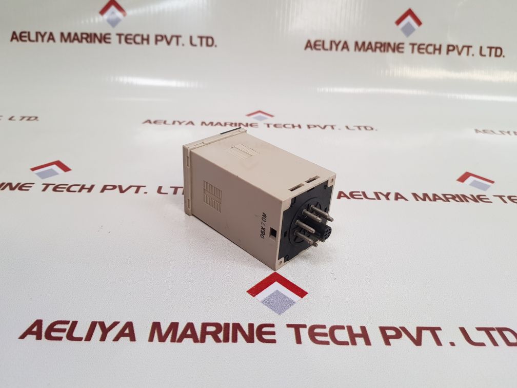 Omron H5Cn-xbn Timer