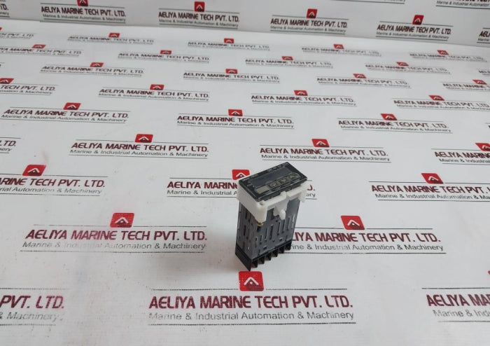 Omron H8Gn-ad Preset Counter 24Vdc-1.5W Max