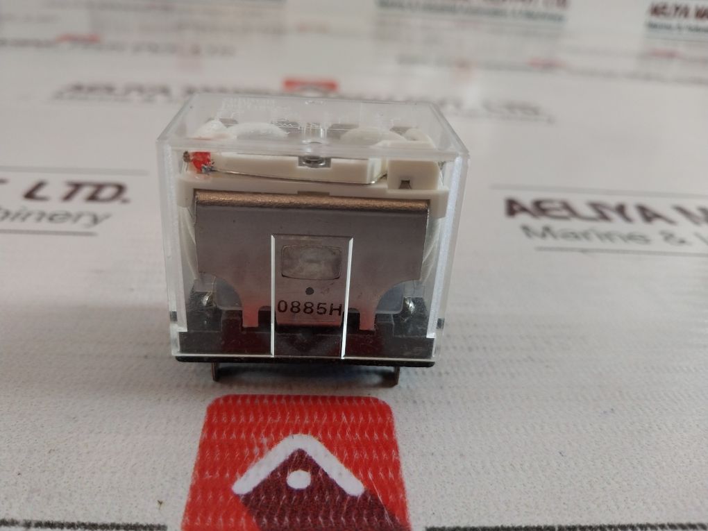 Lot of 7X Omron LY4N General Purpose Relay 10A 110VAC