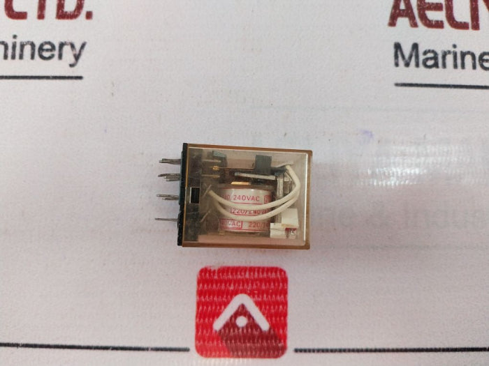 Omron M4Yn Relay 220/240 Vac