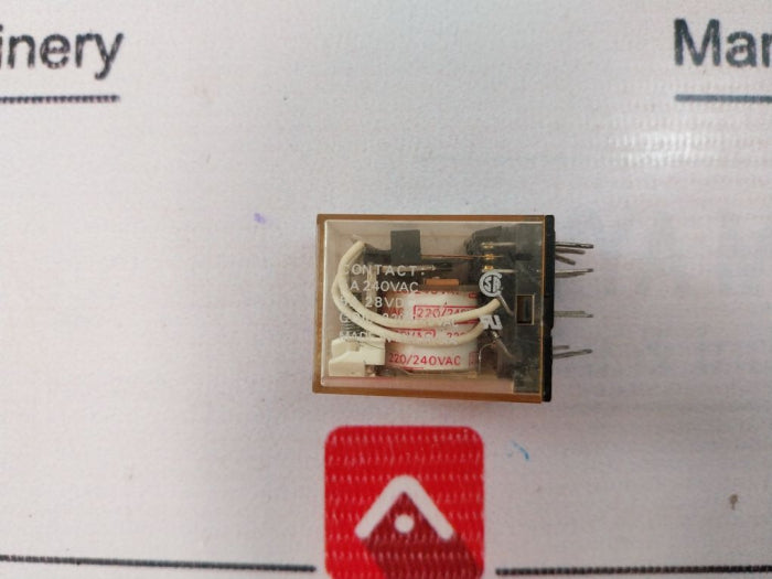 Omron M4Yn Relay 220/240 Vac
