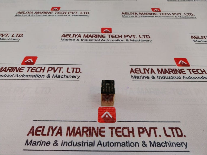 Omron M4Yn Relay 220/240 Vac