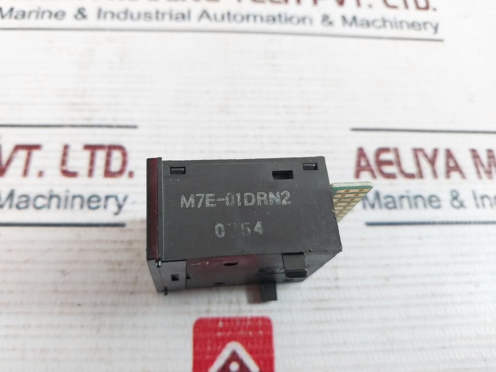 Omron M7E-01Drn2 Digital Display Unit
