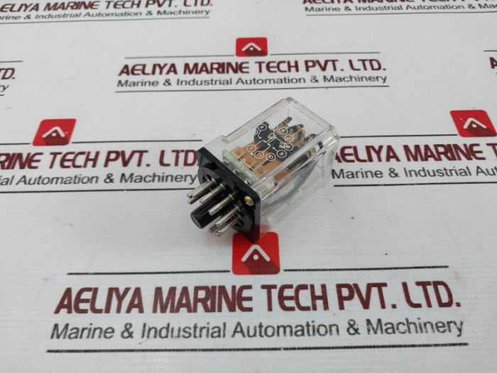 Omron Mk3P Coil Relay W/Base Unit 100/110Vac