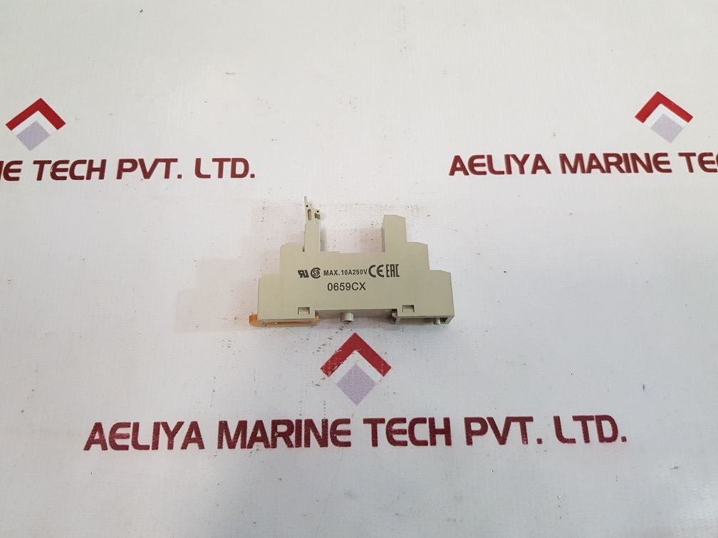 Lot Of 5X Omron P2RF-05-E Relay Socket 10A 250V