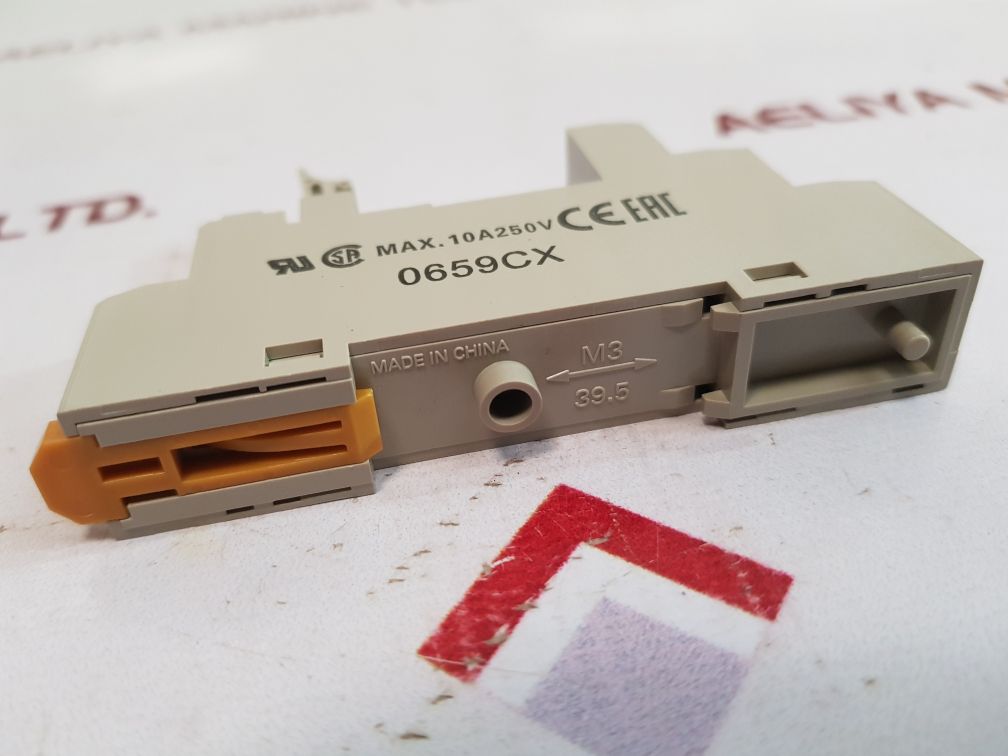 Lot Of 5X Omron P2RF-05-E Relay Socket 10A 250V