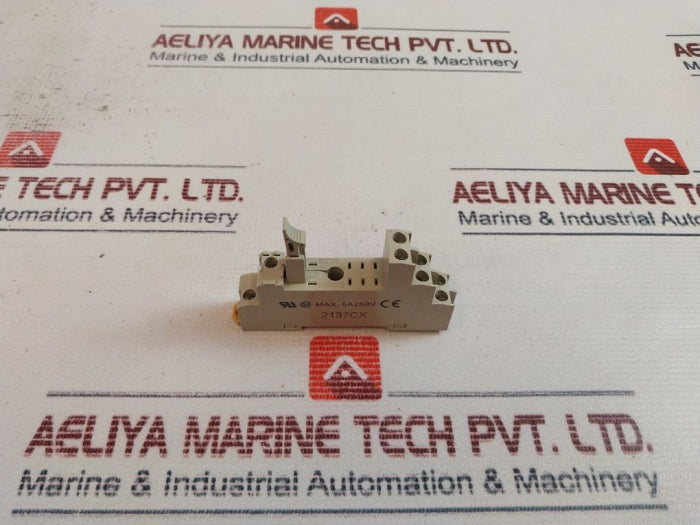 Omron P2Rf-08-e Relay Socket