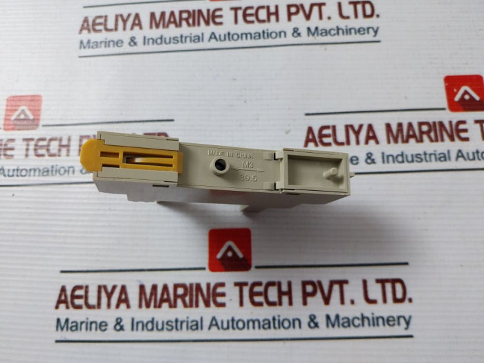 Omron P2Rf-08-e Relay Socket 5A 250V