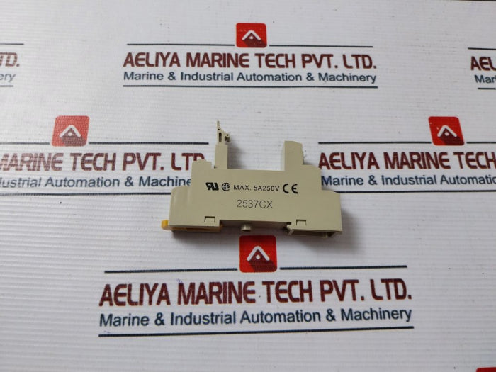 Omron P2Rf-08-e Relay Socket 5A 250V