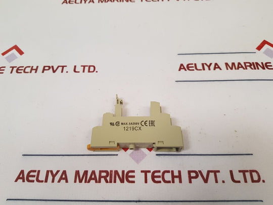 Omron P2Rf-08-e Relay Socket Base
