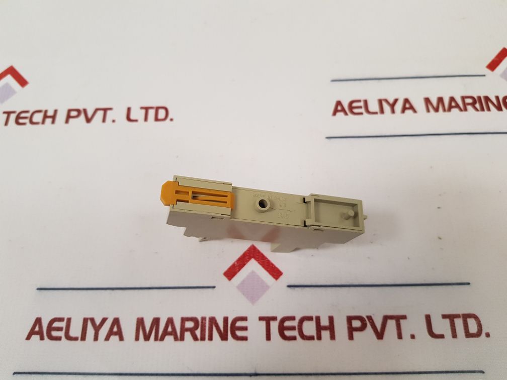 Omron P2Rf-08-e Relay Socket Base
