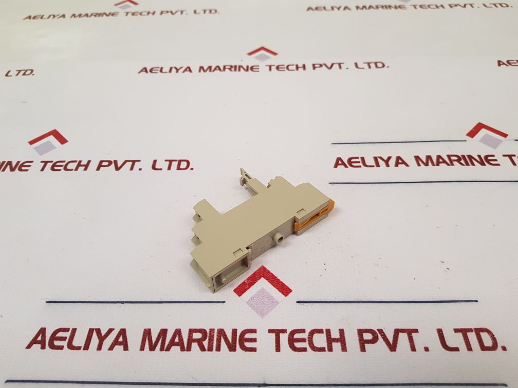 Omron P2Rf-08-e Relay Socket Base