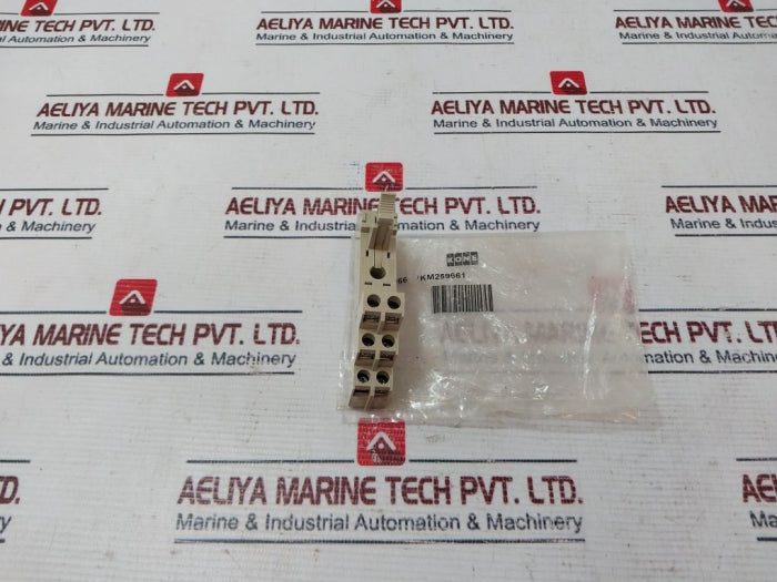 Omron P2Rf-08-e Relay Socket Base 5A 250V