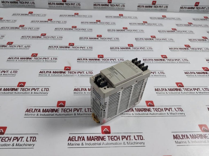 Omron S8Vs-12024 Switching Power Supply Module 24Vdc 5A 100-240Vac 1.9A