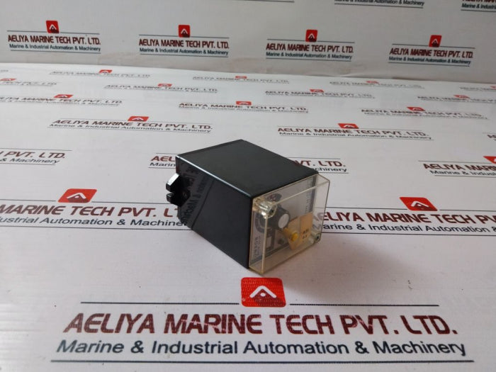 Omron Se-sp1 Motor Relay 100/110V 50/60Hz