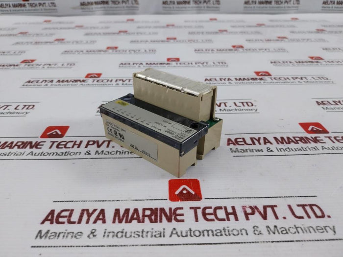 Omron Srt2-0d08 Remote Terminal 24vdc 0.3a