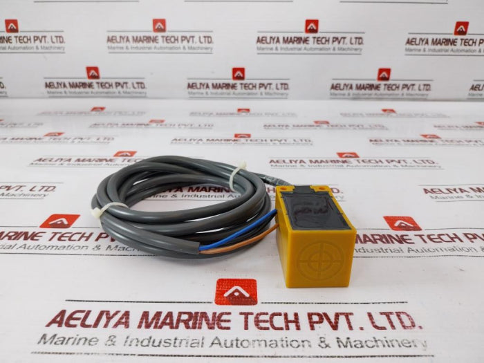 Omron Tl-n10Me1 Inductive Proximity Switch Sensor 200Ma Max,10 To 30Vdc