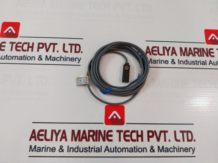 Omron Tl-w3Mc1 Proximity Switch Sensor 12 To 24Vdc