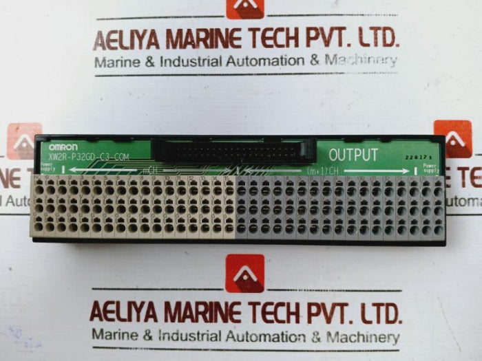 Omron Xw2r-p32gd-c3-com Terminal Block Interface Module 22817s