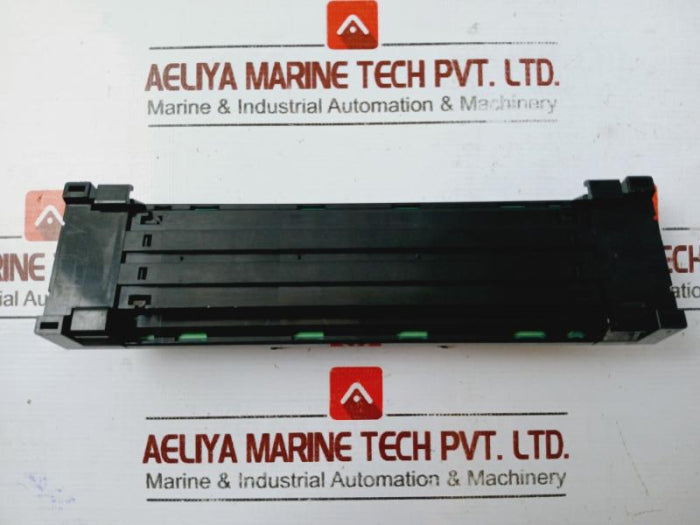 Omron Xw2r-p32gd-c3-com Terminal Block Interface Module 22817s