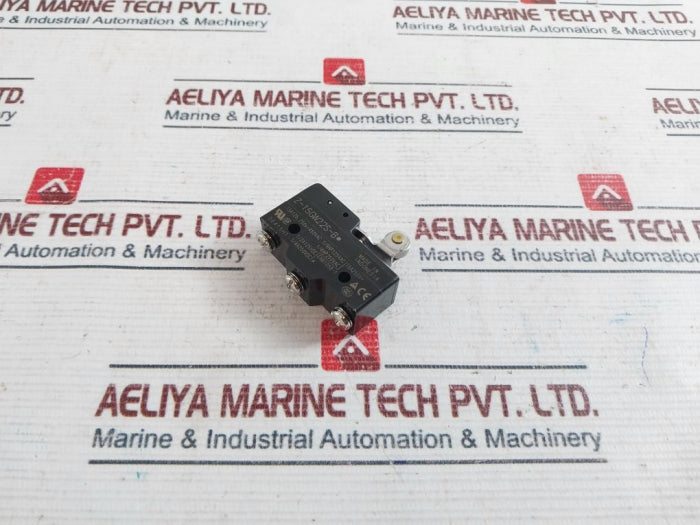 Omron Z-15Gw22S-b Basic Switch 15A 250V