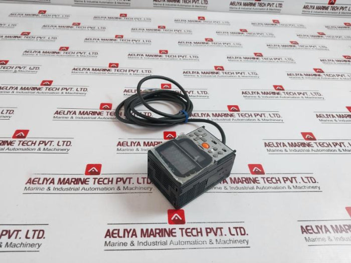 Omron Zs-mdc41 Smart Sensor Controller 24vdc 0.5a