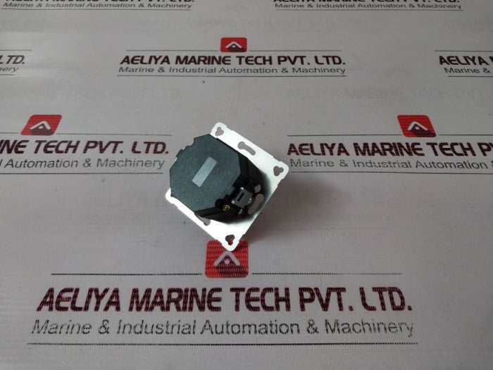 Peha 433 Hab Base Flush Mounting Rotary Tronic-dimmer 934.01.03.825, 230V 50Hz