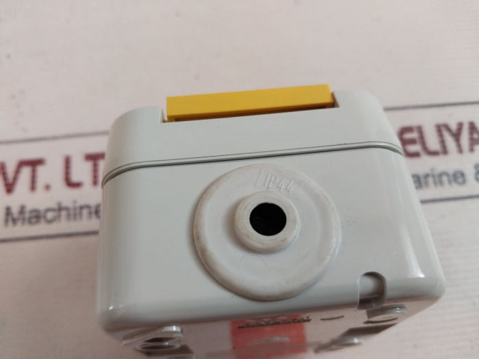 Peha 6600-102 US Socket 1-Gang With Snap Cover 15A 125V IP44