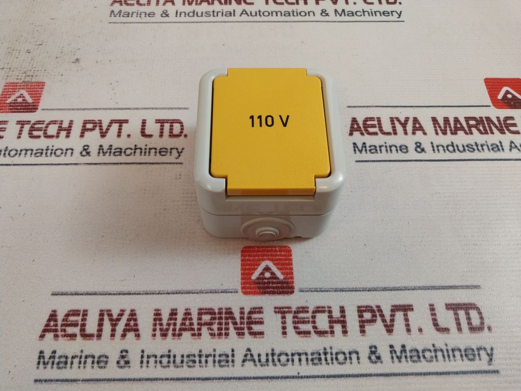 Peha 6600-102 US Socket 1-Gang With Snap Cover 15A 125V IP44
