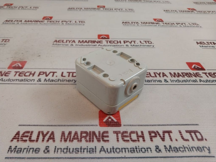 Peha 6600-102 US Socket 1-Gang With Snap Cover 15A 125V IP44