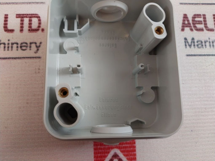 Peha 6600-102 US Socket 1-Gang With Snap Cover 15A 125V IP44