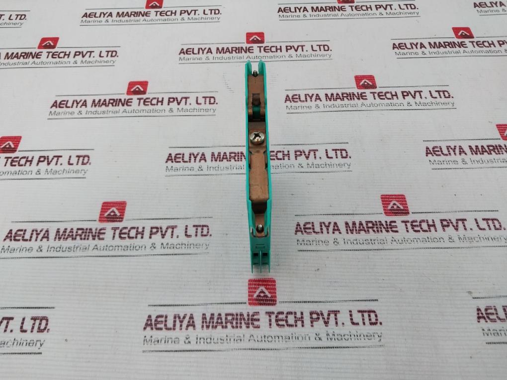 Pepperl+Fuchs Z728 Safe Snap Barrier 71788, 250V