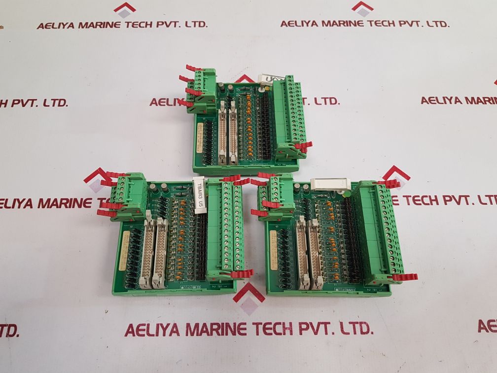 Phoenix contact 37937802-tbair3 pcb interface circuit um