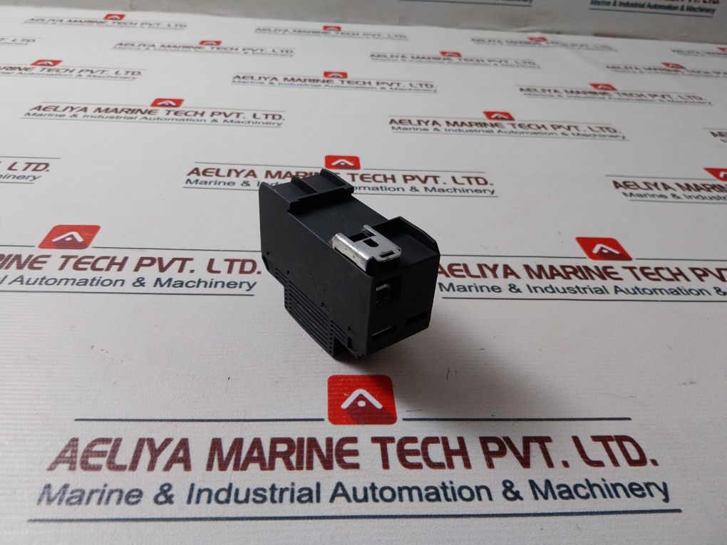 Phoenix Contact Flt 100 N/Pe Ctrl-1.5 Lightning Current And Surge Arrester 260V