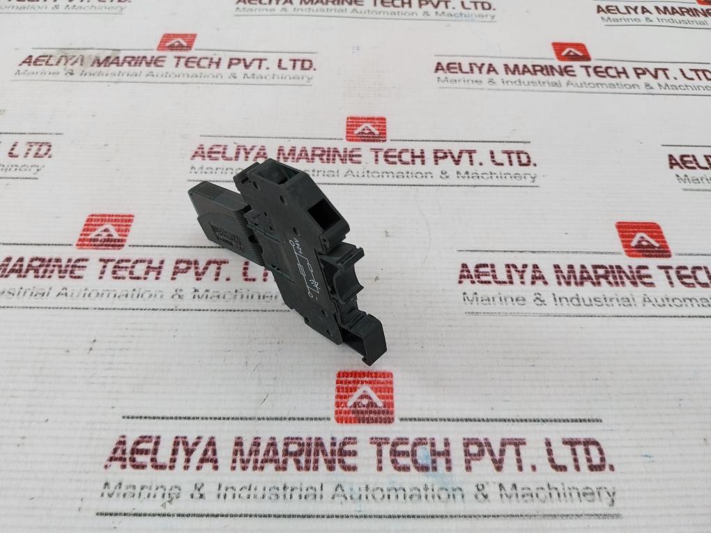 Phoenix Contact Tcp 8.0A Circuit Breaker With Terminal Block Uk 6-fsi/C