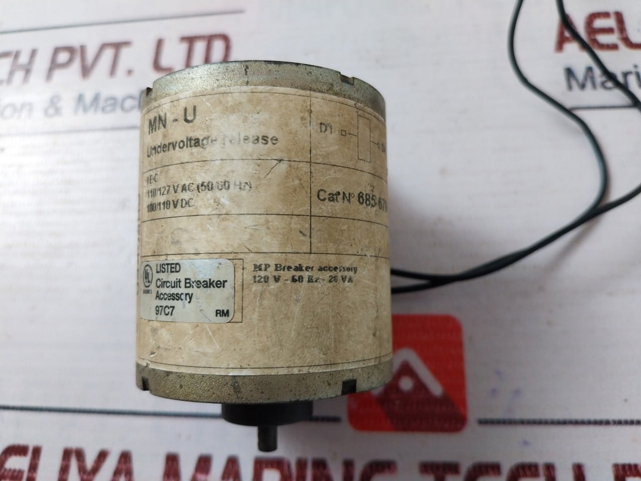 Schneider Electric 685 679 Undervoltage Release 100/110VDC