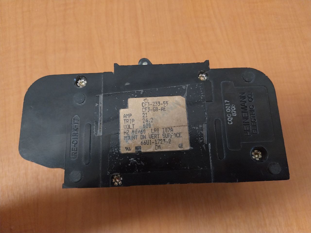 Heinemann Cf3-g8-ae /Cf3-z33-55 Circuit Breaker 600V 21Amp 3-pole (Not Working) - Aeliya Marine Tech