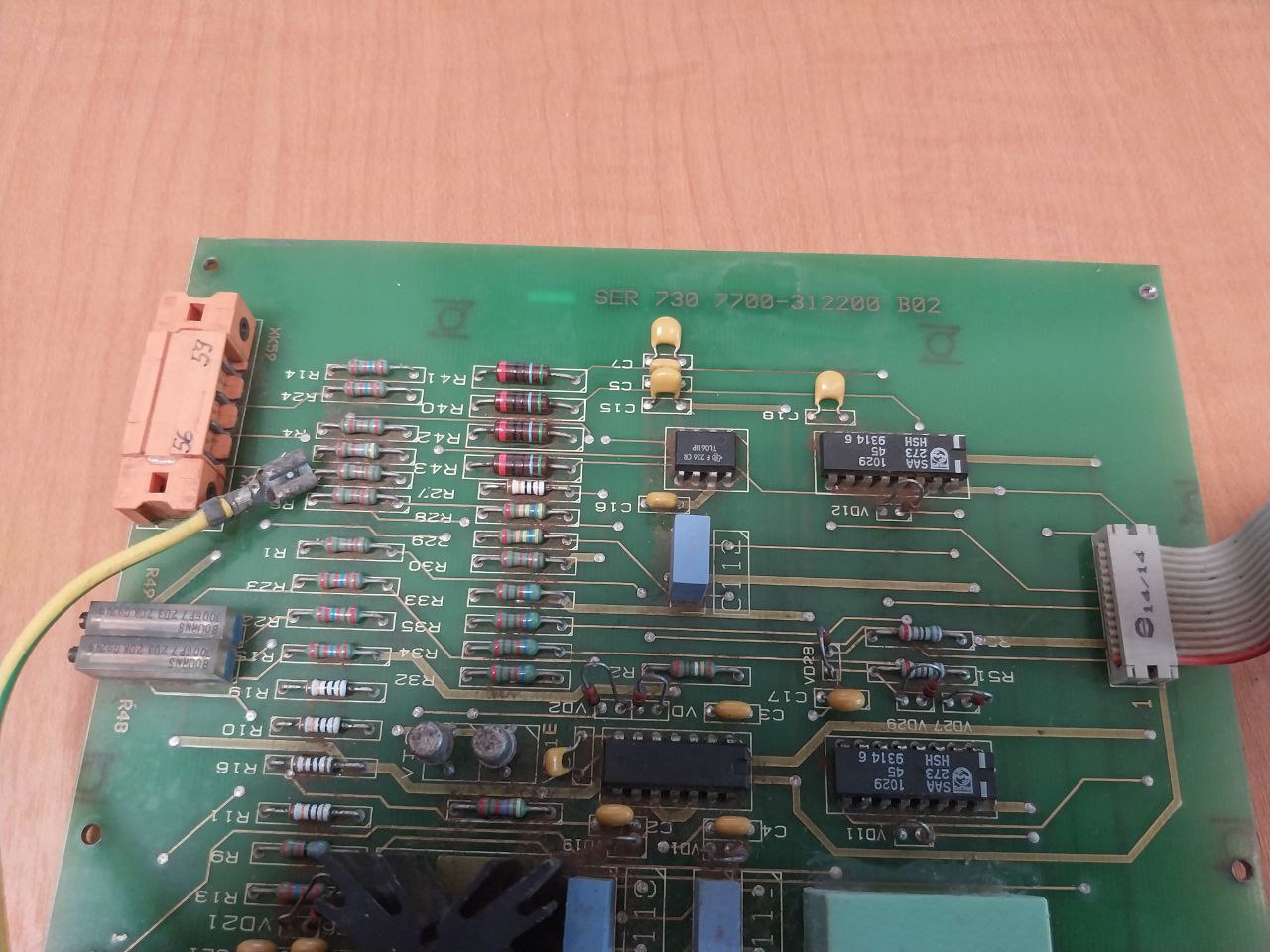 Ser 730 7700-312200 B02 Printed Circuit Board