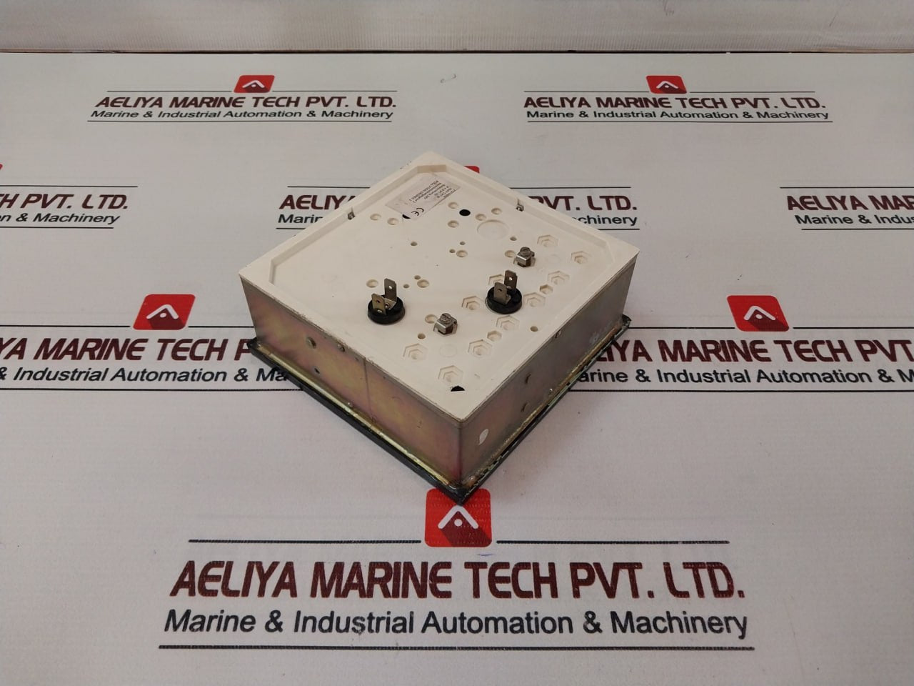 Mak PQ144RS Analog Display Meter 0-4 Bar 24V