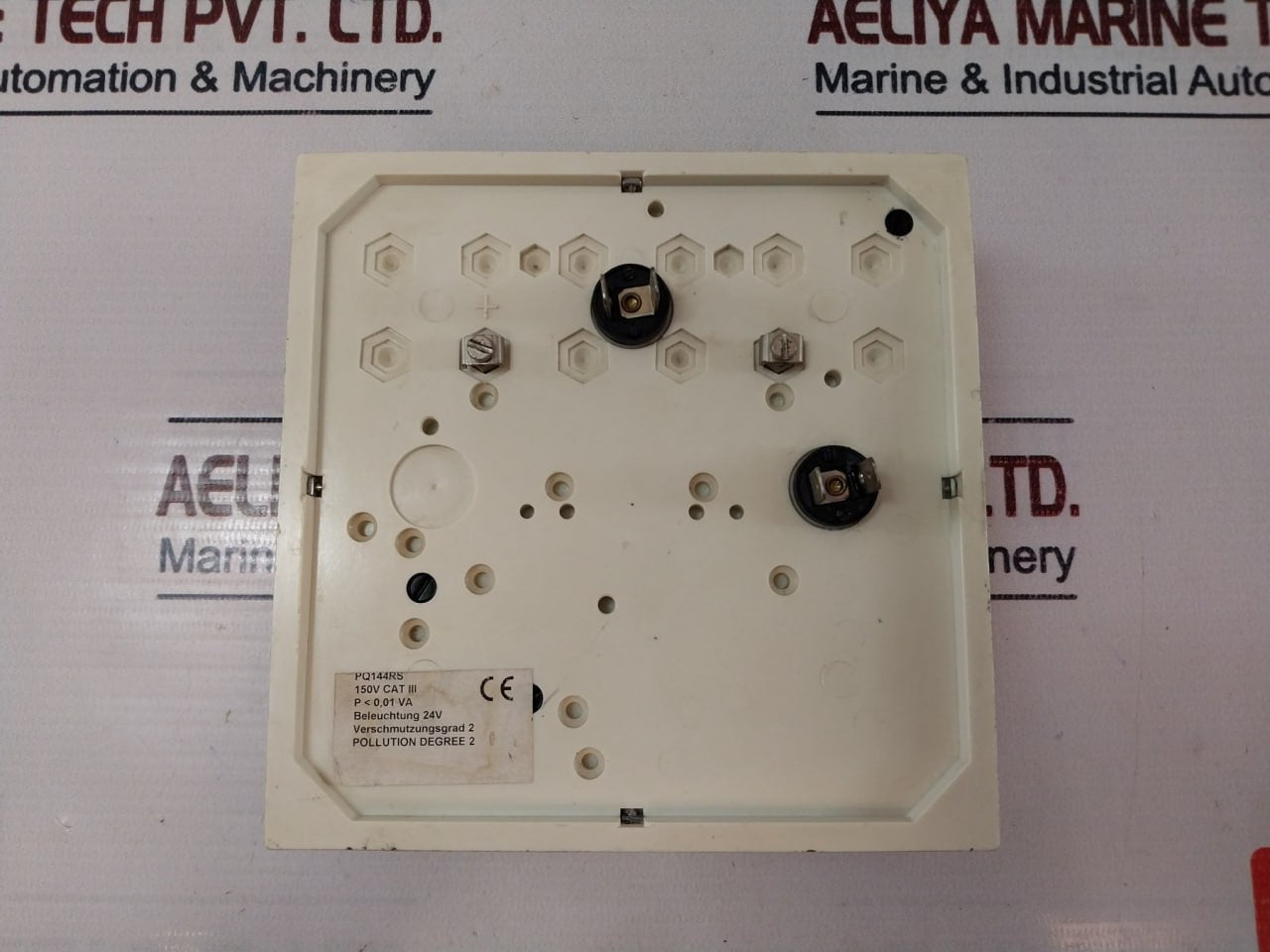 Mak PQ144RS Analog Display Meter 0-4 Bar 24V