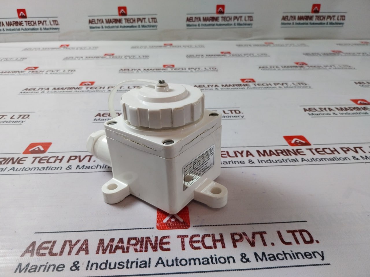 Eletronaval En-101/pc Rotary Socket Outlet