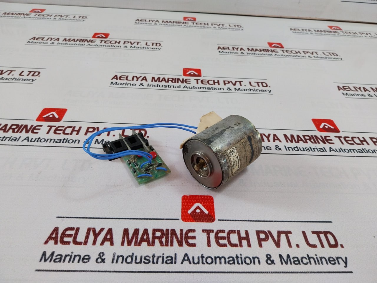 Merlin Gerin 685 661 M.P Breaker Accessory 480V-60Hz-20Va