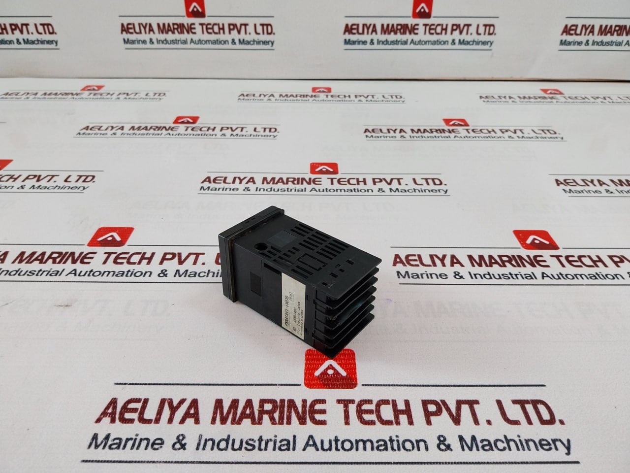 Fuji Electric Pxr-4 Temperature Controller 100-240Vac 50/60 Hz 12Va