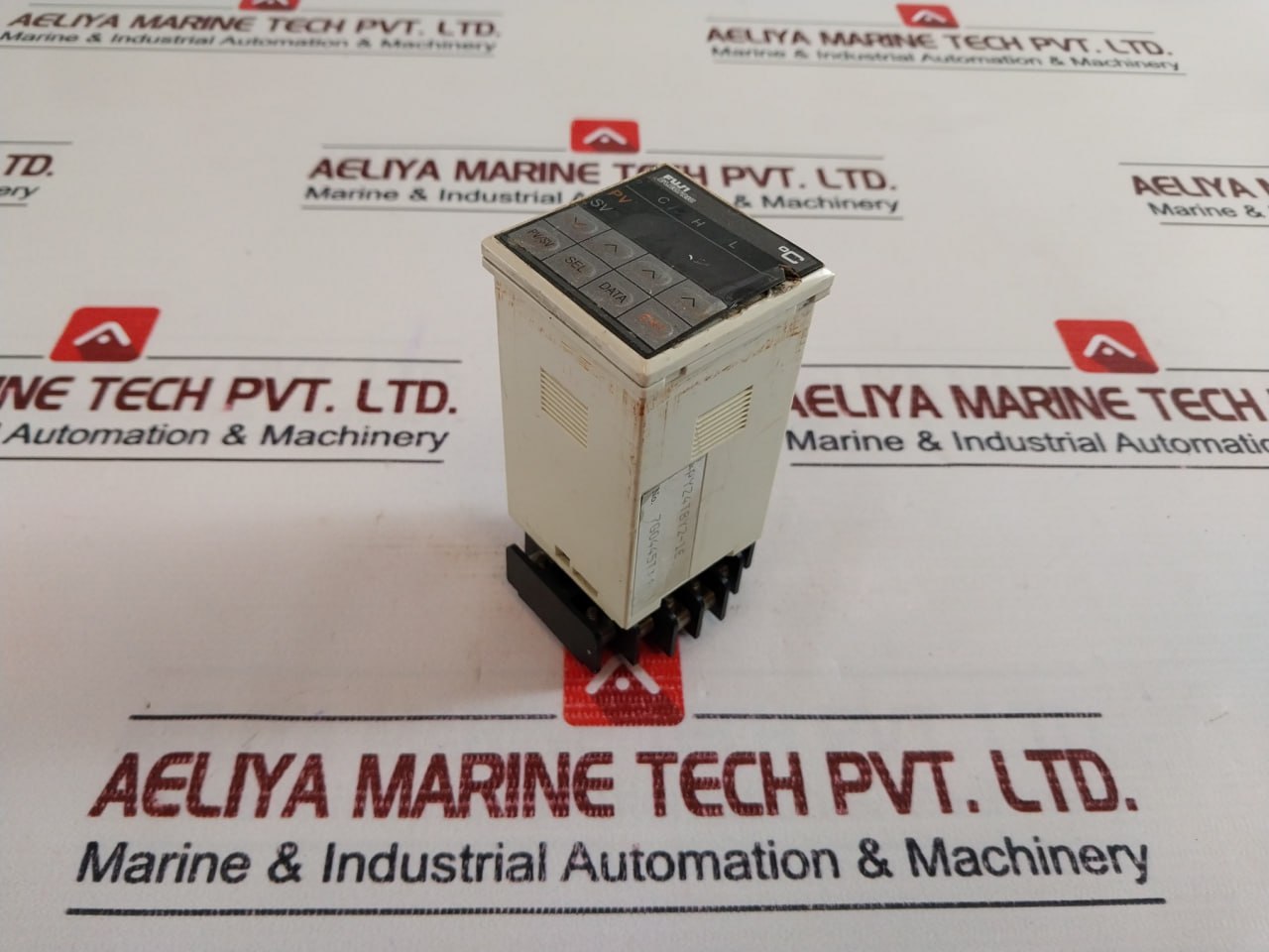 Fuji Electric Pyz4Tby2-1E Temperature Controller