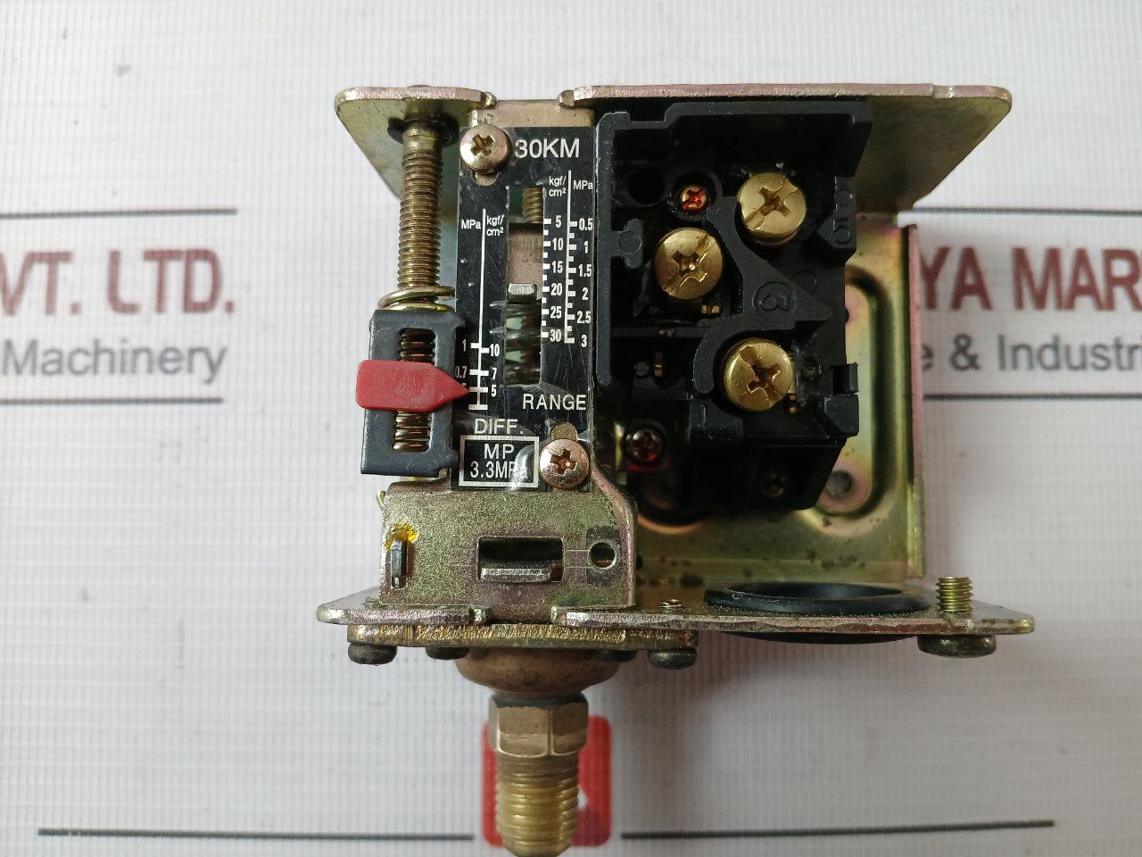 Linero Controls Hs-230 Pressure Control Switch 5-30 Kgf/Cm2 Ac 125V/250V