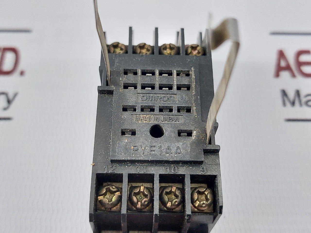 Omron My4Z-d Relay 5A 28Vdc Pyc-a1 Max. 5A 250V Pyf14A