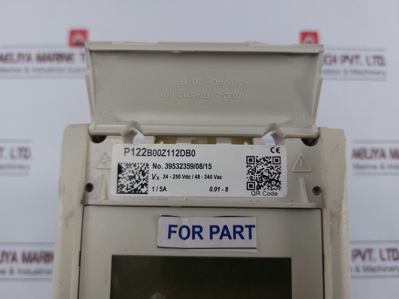 Schneider Electric P122 Overcurrent Protection Relay 1/5A 24-250 (Not Working)