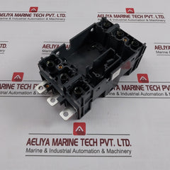 Schneider Electric Lv429266 3-pole Plug-in Base