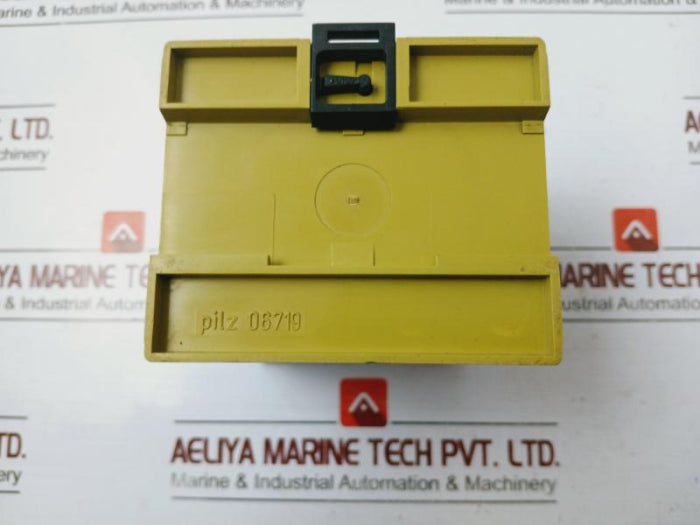 Pilz Pnoz 8 Safety Relay 24Vdc 4.5W 240Vac 8A